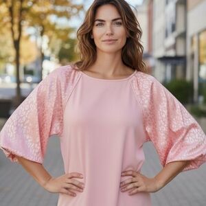 Umgee Pink Leopard Sleeve Top